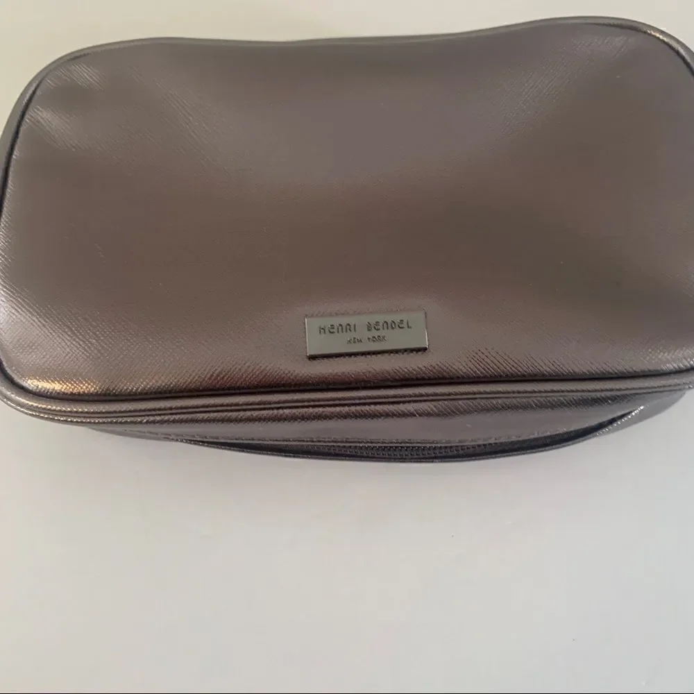 Henri Bendel Travel Jewelry Zip  Case - metallic.